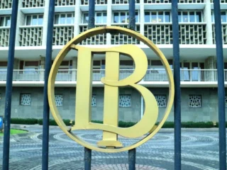 LPEM FEB UI sarankan BI tahan suku bunga di level 5,75 persen