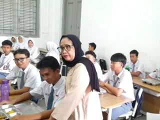 BGN tegaskan guru berhak terima MBG pada pelaksanaan perdana 2026