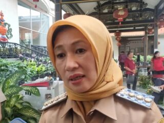 Pemkot Jakbar perketat pemeriksaan kesehatan korban banjir