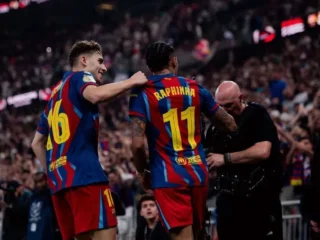 Barcelona berpesta, hajar Real Madrid 3-2 di final Piala Super Spanyol