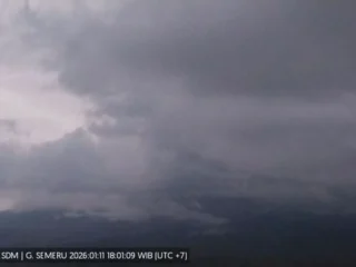 Aktivitas Gunung Semeru meningkat, 30 kali gempa letusan terjadi