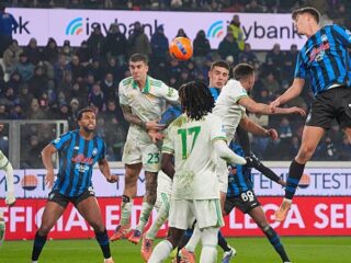 AS Roma tersungkur, gol bek Atalanta usir Giallorossi dari zona empat besar