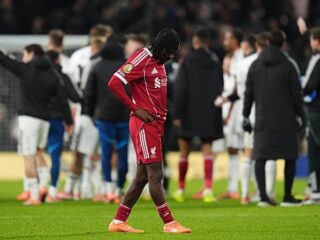 Fulham gagalkan kemenangan Liverpool, duel dramatis berakhir 2-2