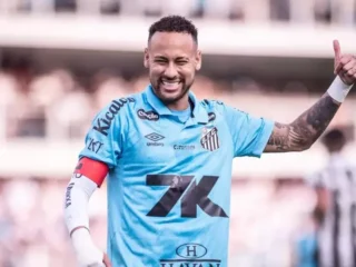 Neymar perpanjang kontrak, ingin amankan tempat pada skuad Brasil di Piala Dunia 2026