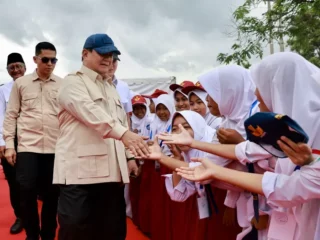 Presiden Prabowo lebih hormat pemulung dan tukang becak ketimbang orang pintar tapi koruptor