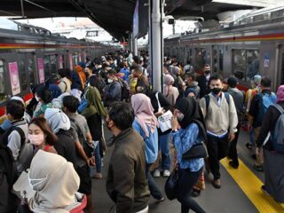 KAI prediksi puncak arus balik libur Imlek 2026 terjadi Selasa besok