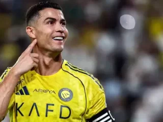 Mogok main bela Al-Nassr, Cristiano Ronaldo dikritik Media Arab Saudi