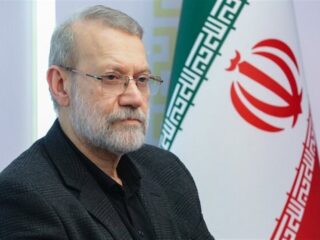 Antisipasi jika terbunuh dalam serangan AS, Khamenei tunjuk Larijani kelola Iran