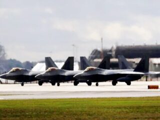 AS kirim 12 jet tempur F-22 ke Israel, tanda serangan ke Iran semakin dekat