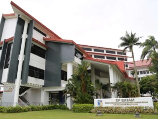 53 tahun perjalanan Batam: Antara visi lokomotif ekonomi dan realitas akselerasi