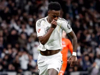 Madrid kudeta Barcelona dari puncak klasemen, Vinicius cetak brace