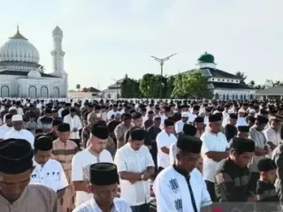 Ada ribuan umat Taraket Syattariyah di Aceh sudah berlebaran hari ini