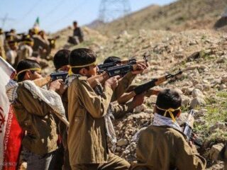 Militer Iran kini resmi rekrut anak-anak 12 tahun ikut berperang