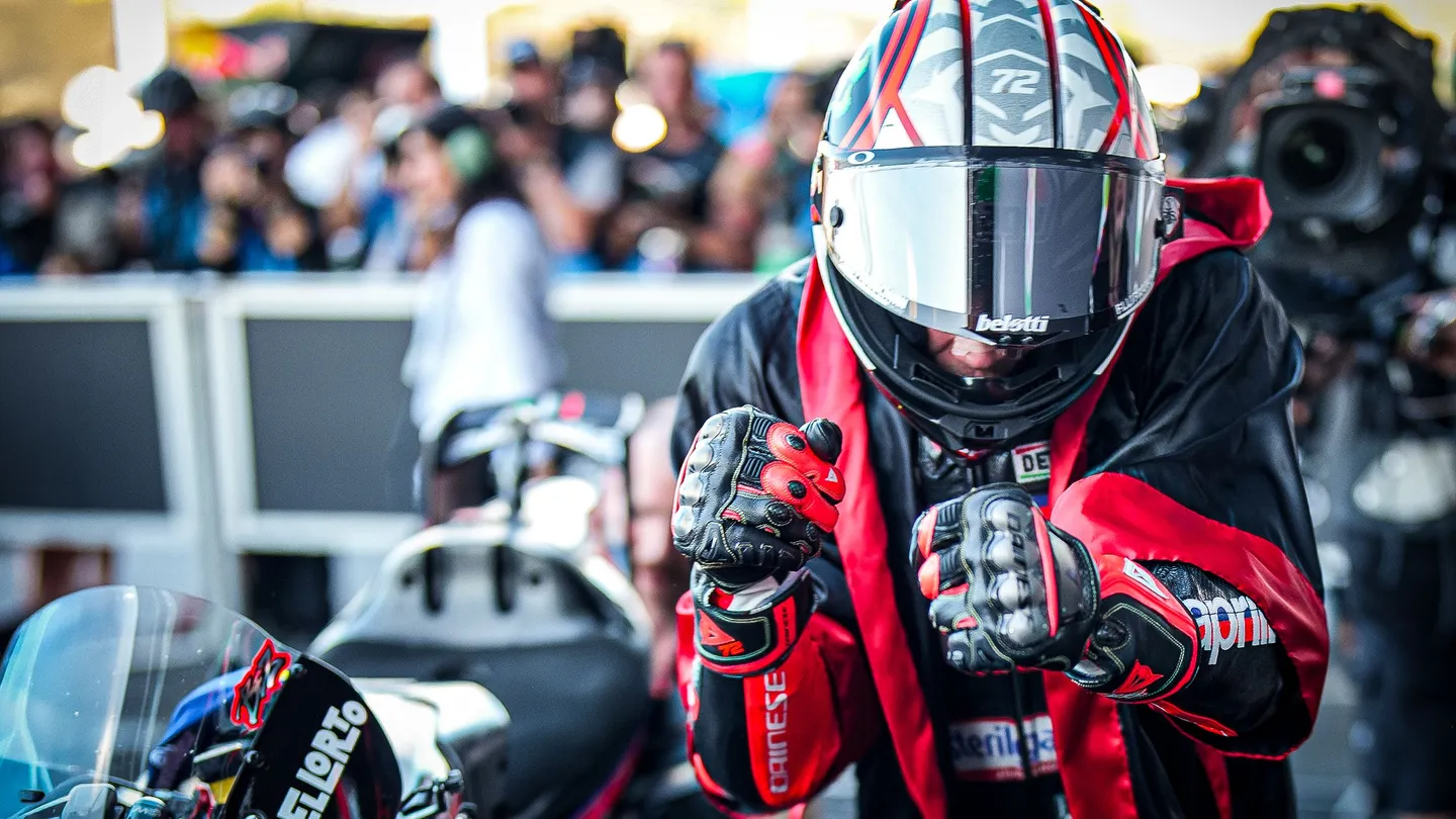Bezzecchi juara MotoGP 2026 Thailand, Marc Marquez gagal finis karena ...