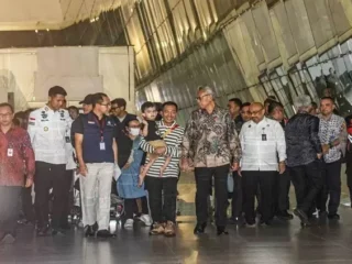 Evakuasi WNI dari Iran berlanjut, sebanyak 20 orang tiba di Indonesia hari ini