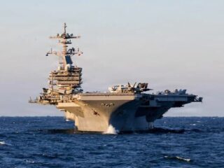 Trump ingin hancurkan semua rezim Iran, AS berencana tambah 1 kapal induk lagi