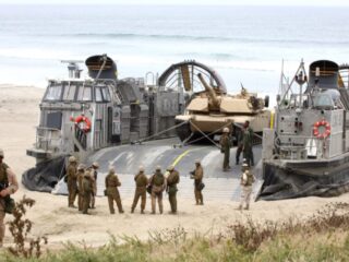 Amerika Serikat diduga segera lakukan serangan darat ke Iran
