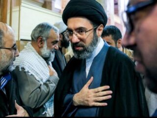Pemimpin Iran, Mojtaba Khamenei, luka parah dan diam-diam dibawa lari berobat ke Rusia