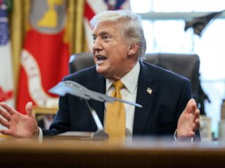 Gara-gara tolak bantu AS amankan Selat Hormuz,  Trump sebut NATO hanya macan kertas