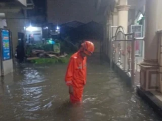 BPBD DKI: Banjir rendam 39 RT, tertinggi 1,5 meter di Jaksel