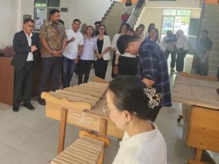 Konsul Jenderal AS kunjungi FISIP Unsrat, bahas demokrasi dan kolaborasi akademik