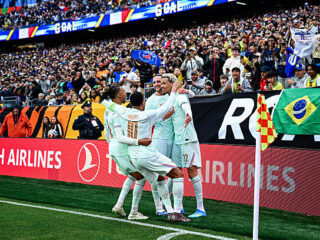 Bermain 10 prang, Prancis buktikan diri kalahkan Brasil 2-1