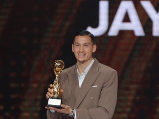 Jay Idzes  'Men's Player of The Year' di PSSI Awards, Maarten Paes kiper terbaik