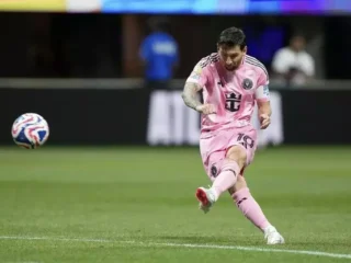 Xavi Hernandez: Hindari konflik kekuasaan, Laporta gagalkan kepulangan Messi ke Barcelona