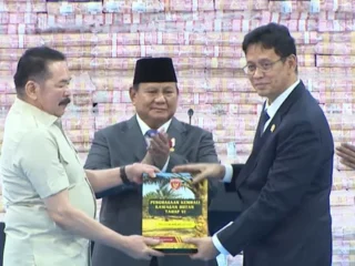 Prabowo Subianto saksikan penyerahan dana Rp11,4 T di Kejaksaan Agung