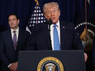 Trump tuduh Iran langgar gencatan senjata, ketegangan di Selat Hormuz memanas