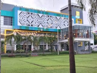 Satu dasawarsa alih daya PT PLN UID Suluttenggo menerangi 'Bumi Nyiur Melambai' & dugaan korupsi Rp43 M