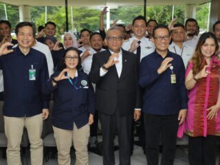 Wamenaker ungkap kunci daya saing BUMN, tata kelola sehat dan SDM unggul jadi faktor utama