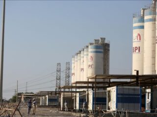 Para staf perusahaan nuklir Rusia mulai dievakuasi dari Iran: Hindari serangan Amerika?