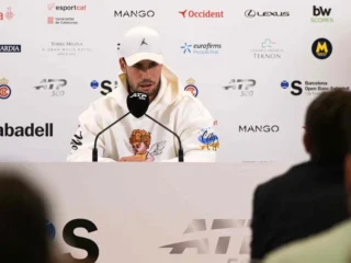 Lewati babak pertama, Alcaraz mundur dari Barcelona Open akibat cedera
