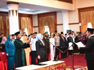 Ansar Ahmad lantik Misni jadi Sekda Kepri, perempuan pertama di jabatan tertinggi birokrasi