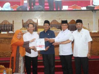 DPRD Batam gelar paripurna, bahas ranperda sampah hingga buka masa sidang baru 2026