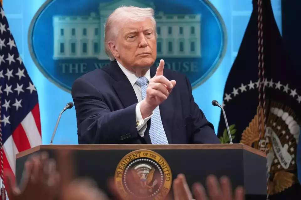 Donald Trump ultimatum pengeboman dahsyat ke Iran