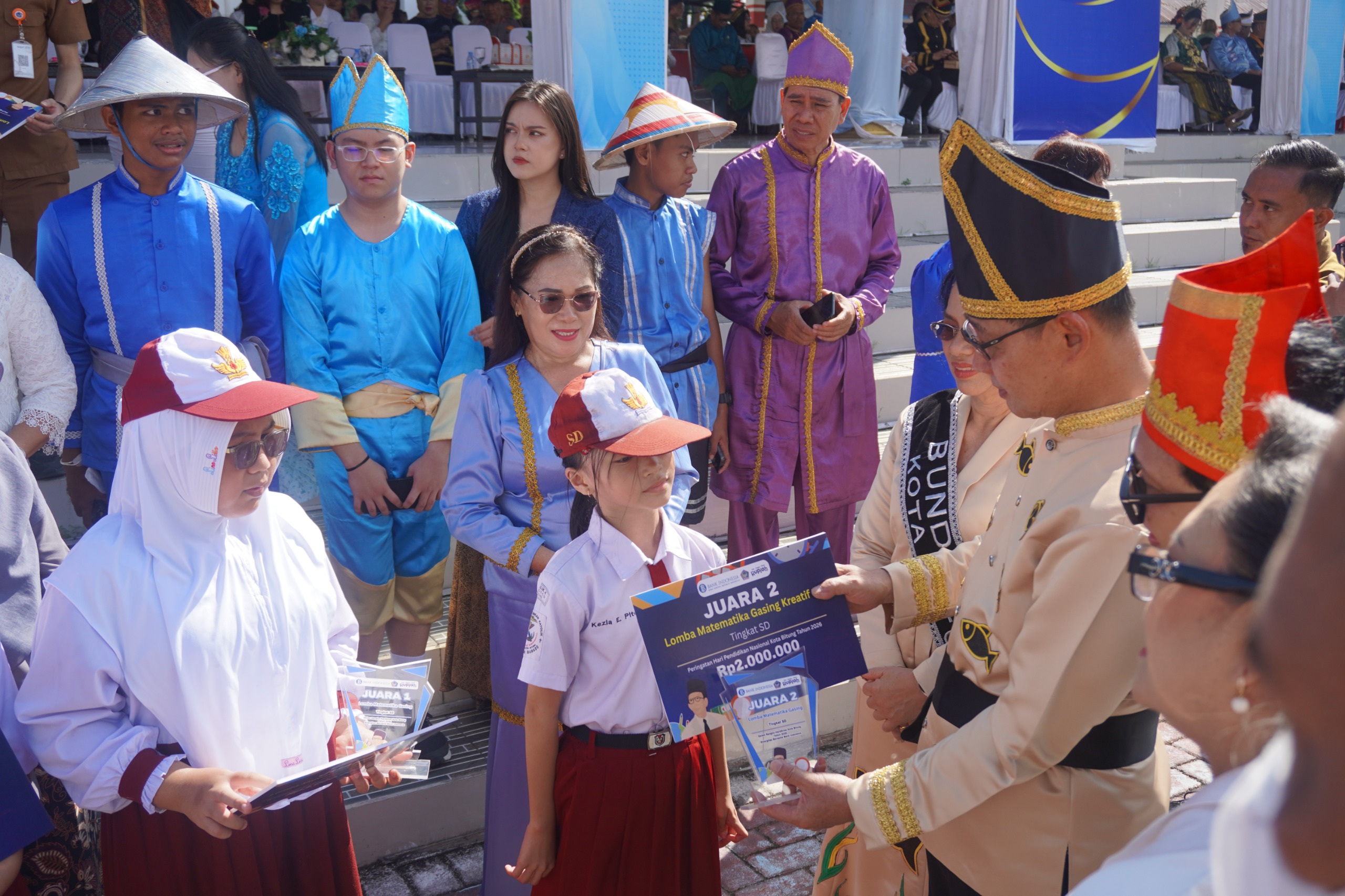 hadiah lomba gasing Hardiknas kota Bitung