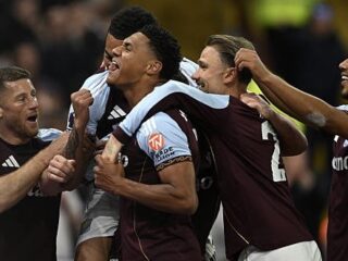 Aston Villa kunci tiket UCL usai tekuk Liverpool 4-2