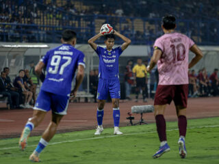 Persib bersaing ketat, laga kontra PSM jadi penentu
