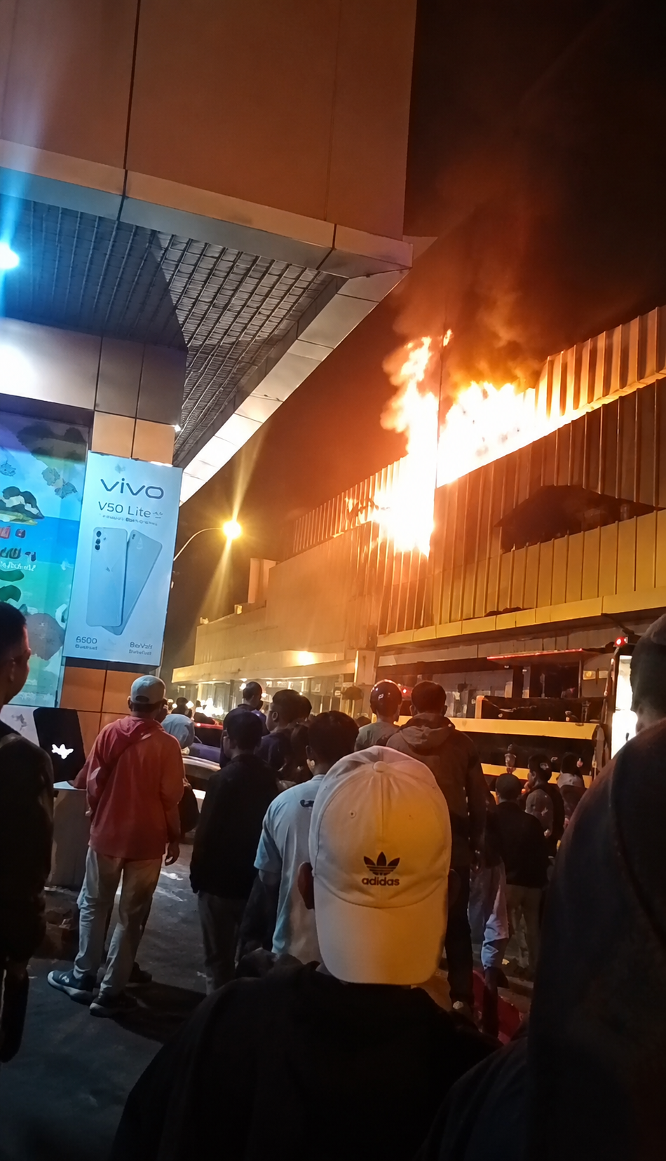 kebakaran Mega Mall Manado