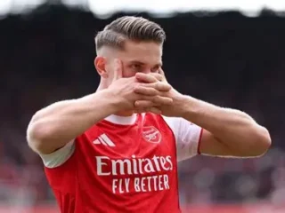 Rooney sanjung Gyokeres, beri efek berbeda di lini serang Arsenal