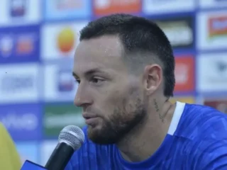 Liga 1 Indonesia:  Hadapi 2 rintangan terakhir, Marc Klok tegaskan Persib Bandung siap