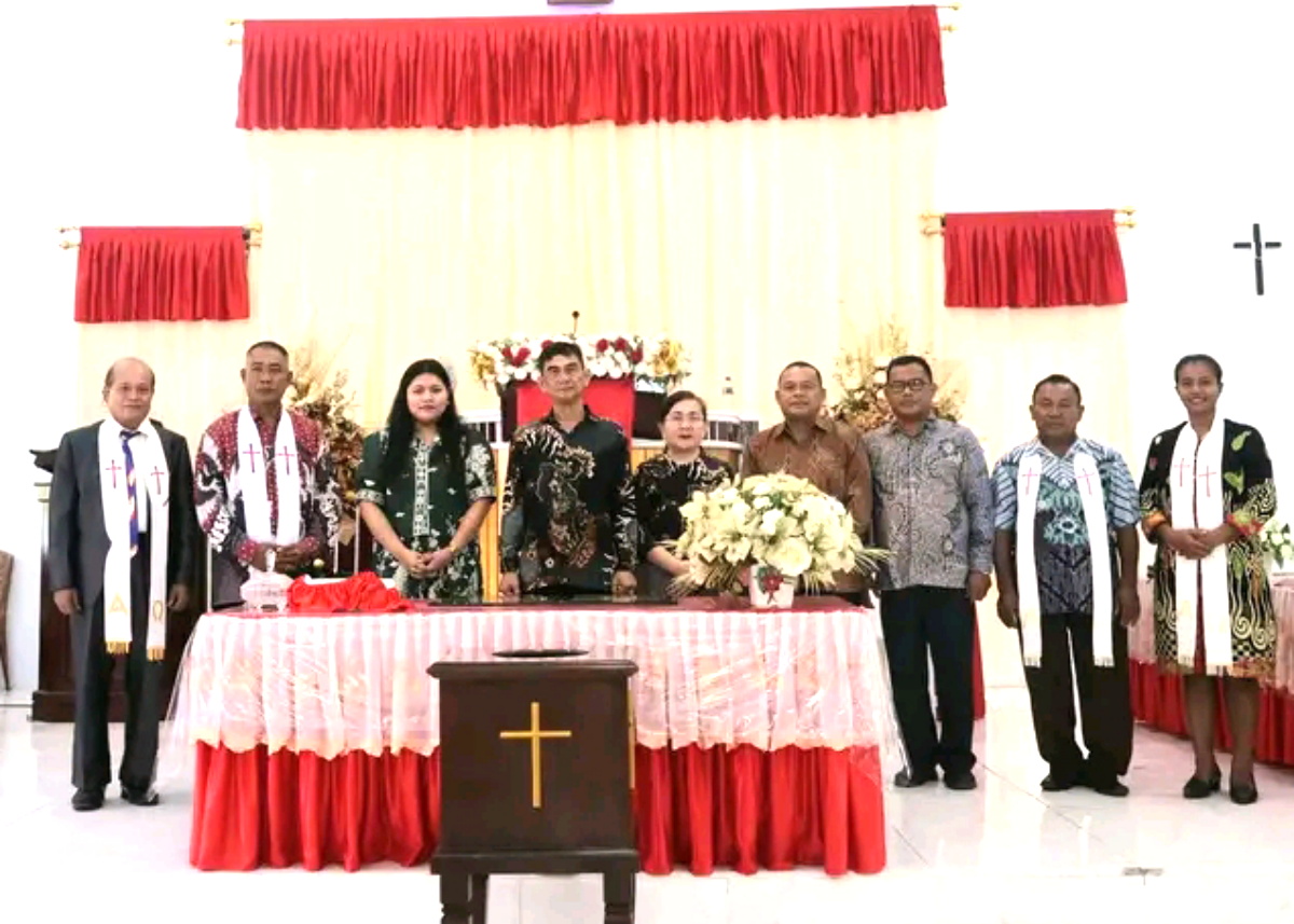 ibadah di gereja Germita