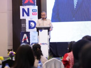 Wamenaker luncurkan program Andal untuk dorong kesiapan kerja dan wirausaha digital anak muda