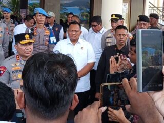 Demo wartawan di Polda Sulut: Tangkap Recky Montong, Roycke Langie: Hukum harus ditegakkan