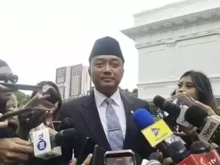 Tembus Rp18.000, Istana ungkap langkah darurat pemerintah atasi pelemahan rupiah