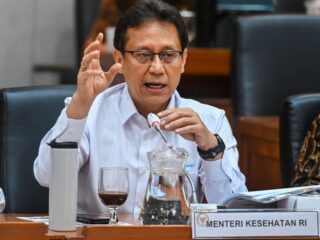 Meski rupiah masih melemah, Menkes pastikan harga obat BPJS tak naik