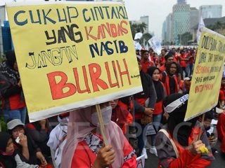 Revolusi status buruh harian lepas, koperasi pekerja salah satu solusi