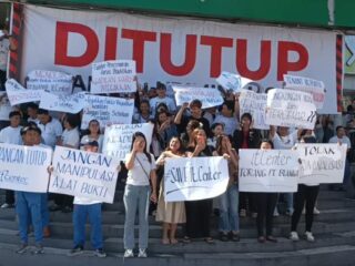 Heboh! Lawan kriminalisasi, 1.000-an karyawan pusat perbelanjaan teknologi informasi terbesar di Sulut, demo damai